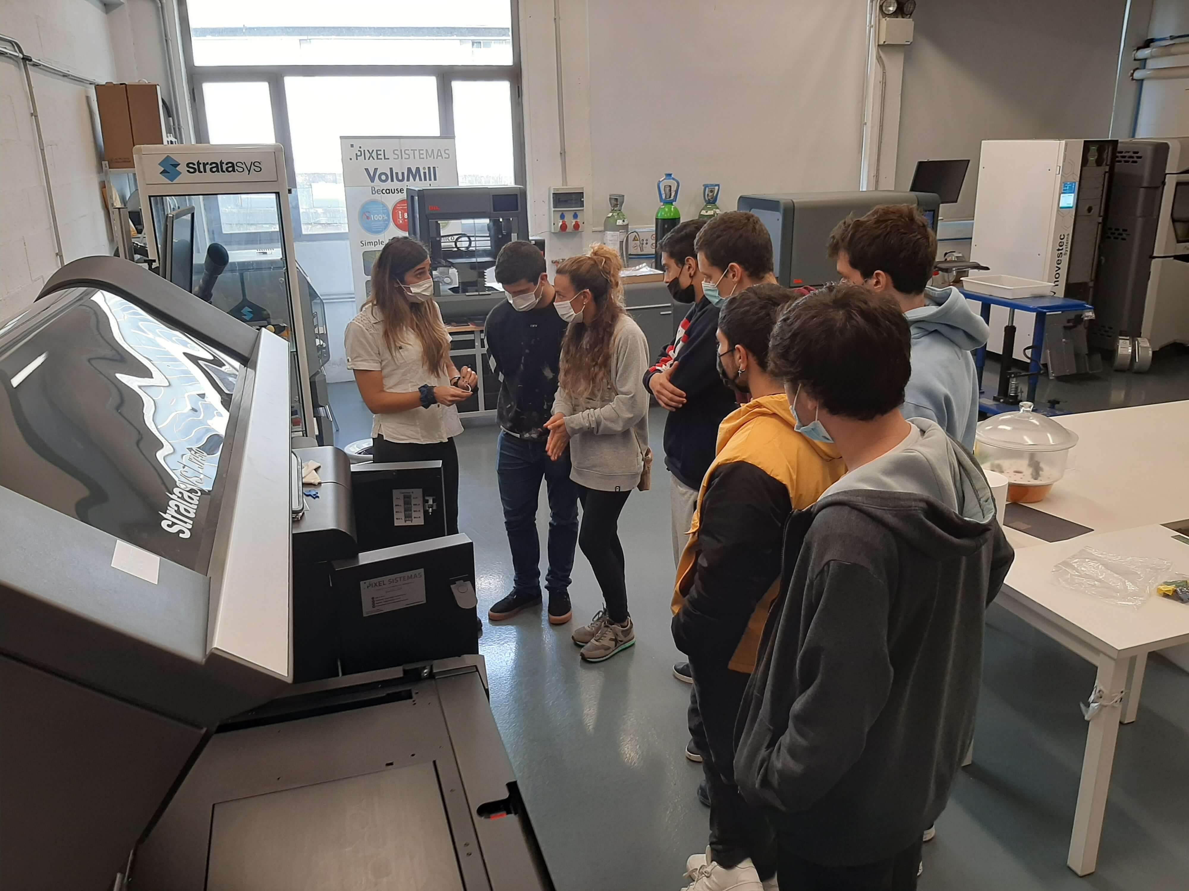  Espezializazioko ikasleak PIXEL SISTEMASen