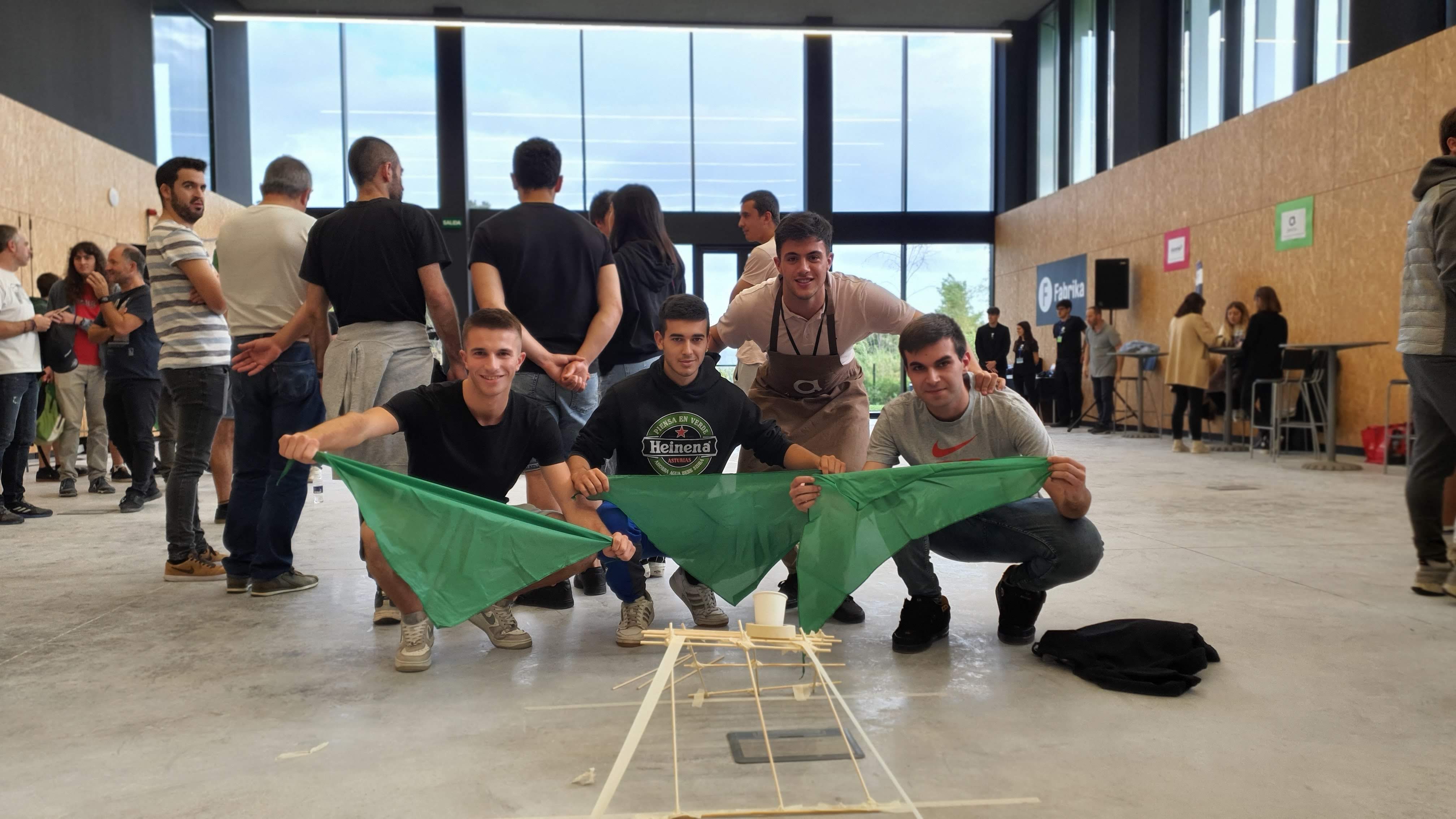 Oteitzako ikasleak erronkako garaile